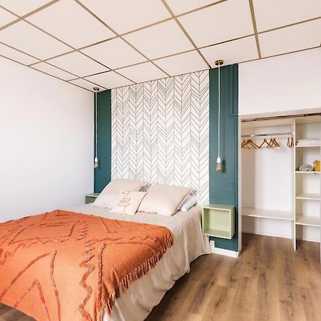 Appartement Cozy En Face De La Gare - Saint-Brieuc Exteriör bild